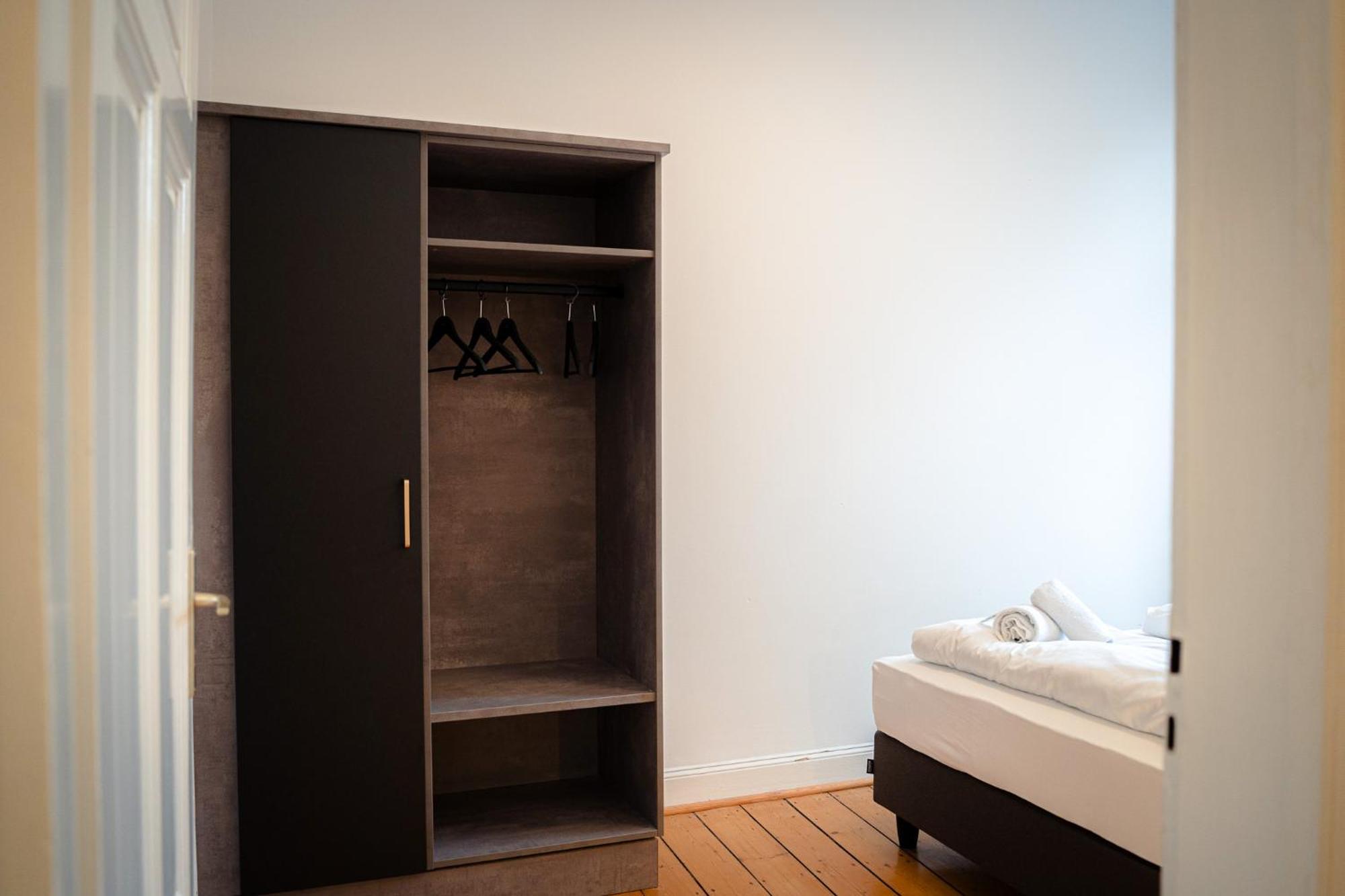 Moderne Apartments City Stadtnah -Junik Apartments Дуйсбург Стая снимка