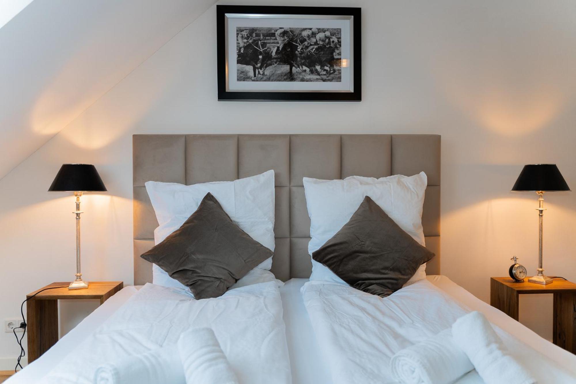 Moderne Apartments City Stadtnah -Junik Apartments Дуйсбург Стая снимка